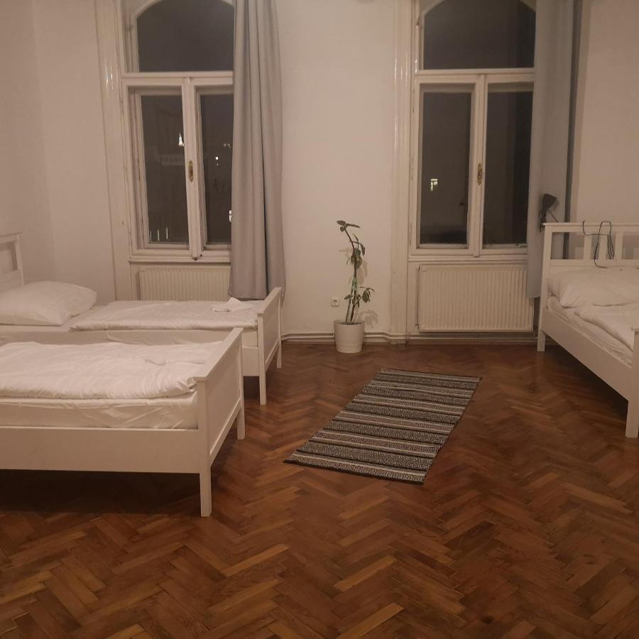 Klauzal Apartman Hostel Boedapest Buitenkant foto