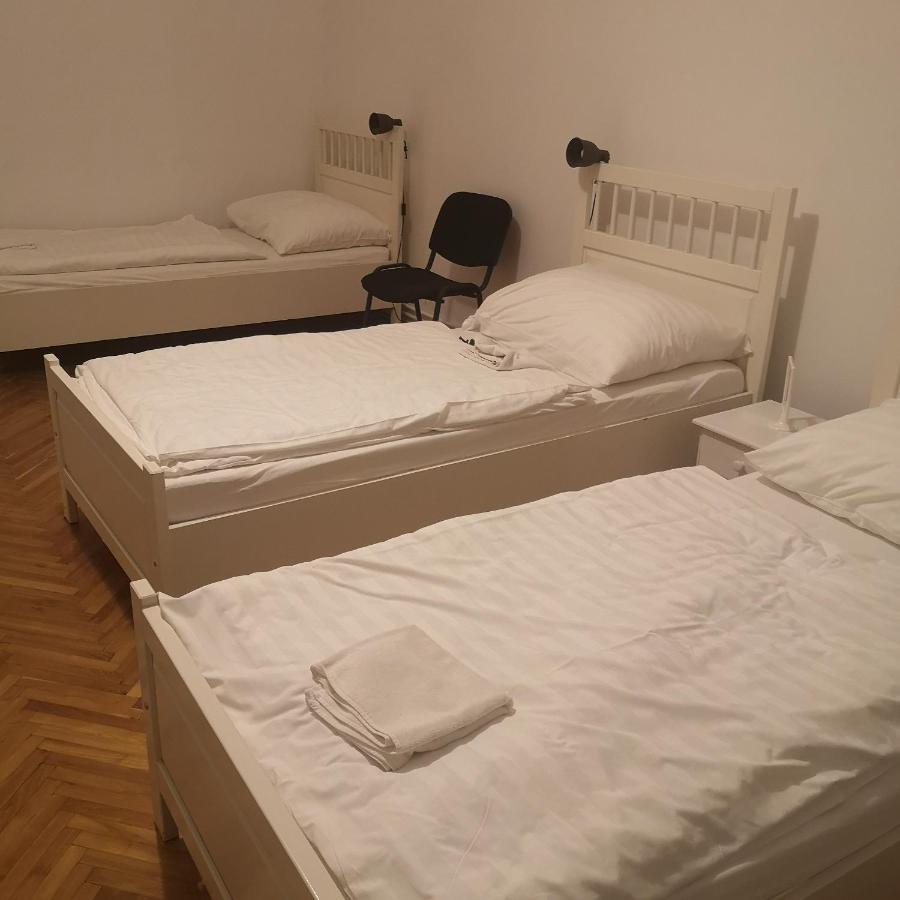 Klauzal Apartman Hostel Boedapest Buitenkant foto